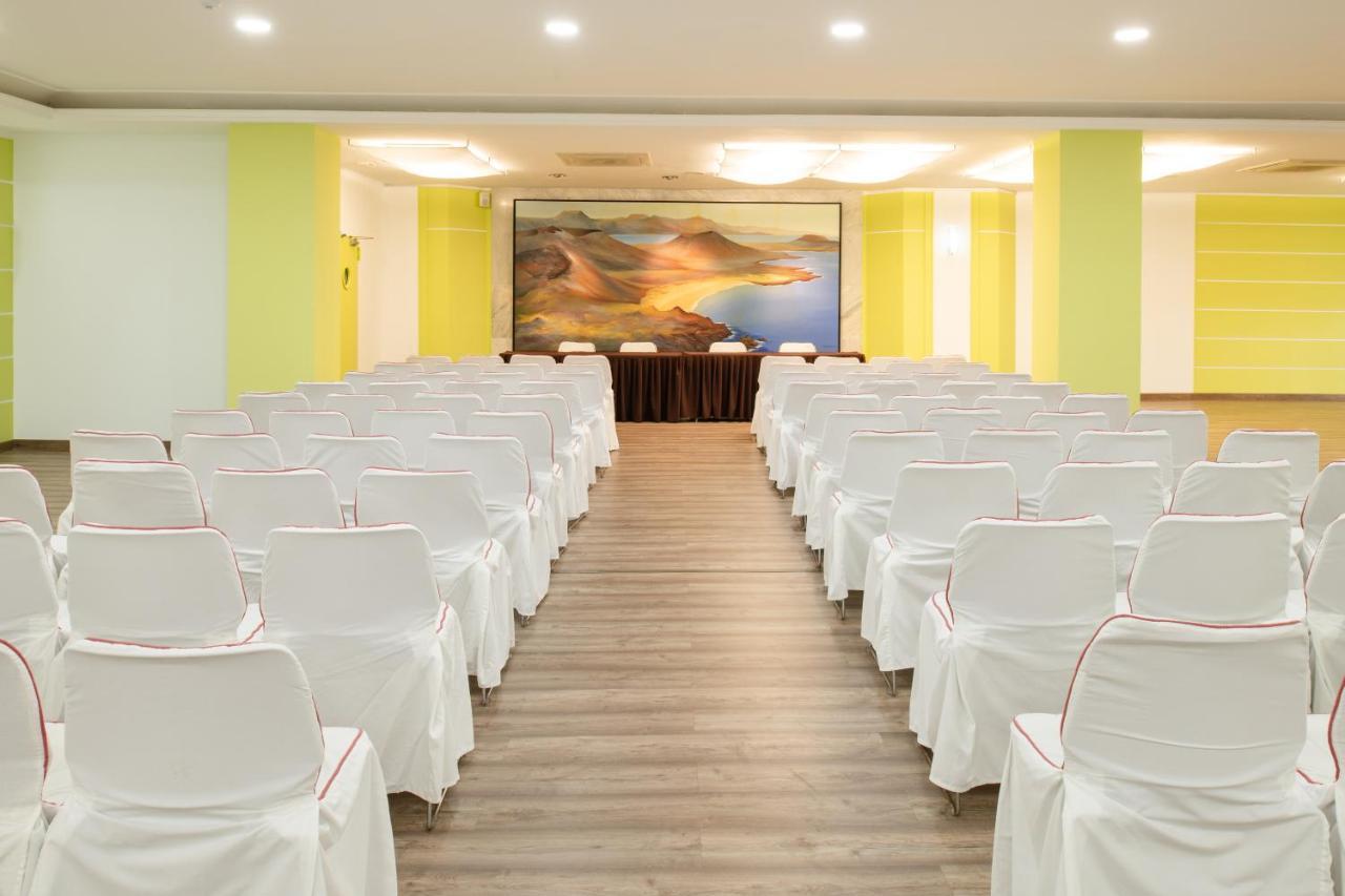 Hotel Alexandre Grand Teguise Playa Costa Teguise Esterno foto