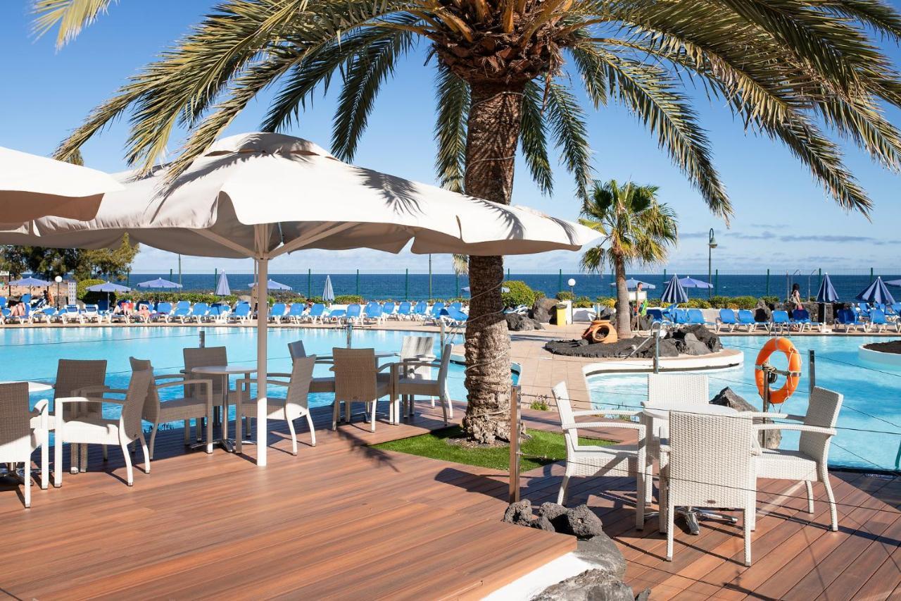 Hotel Alexandre Grand Teguise Playa Costa Teguise Esterno foto